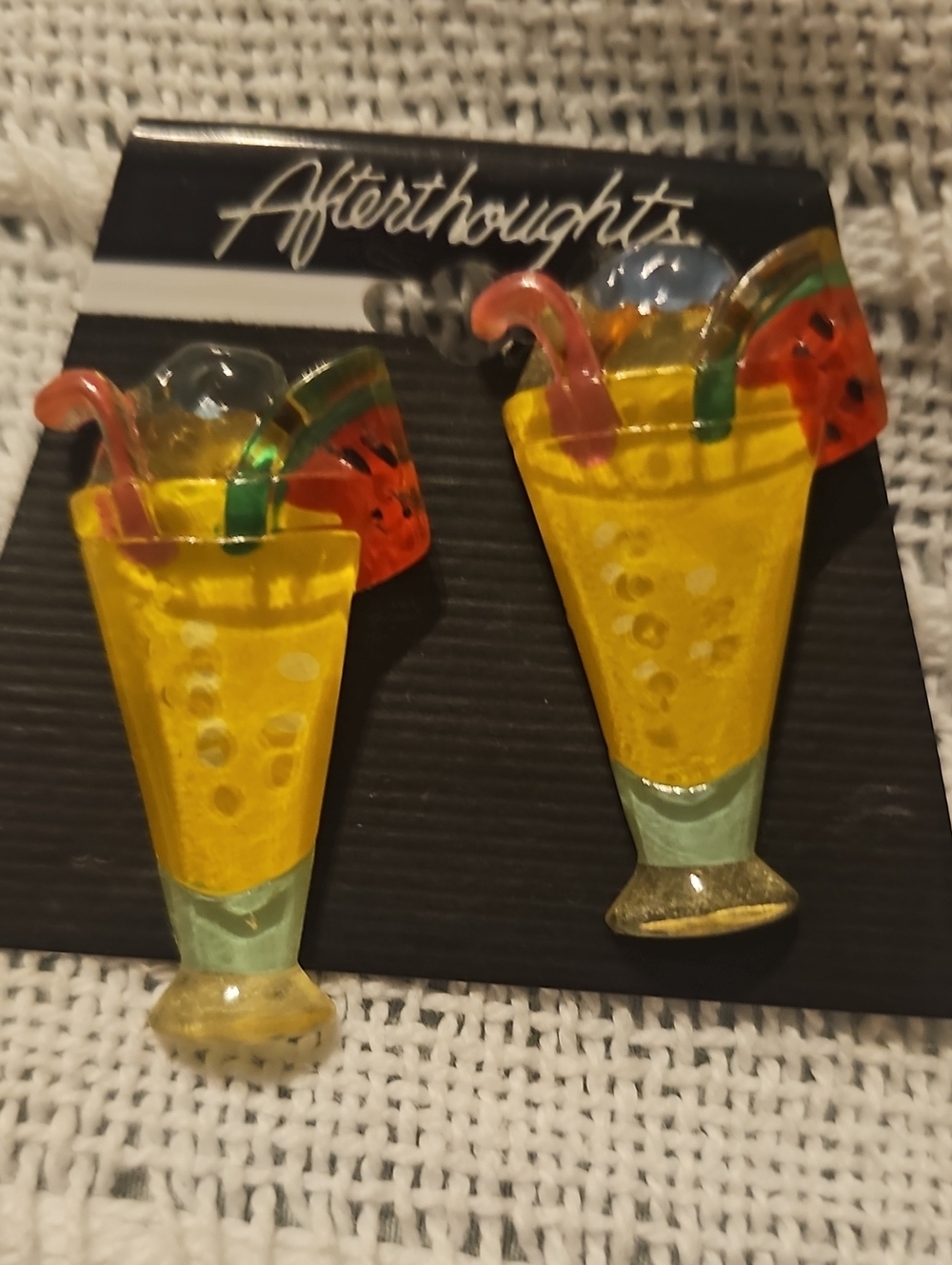 Tropical Drink Earrings Chunky 80s NWT  Women Resin Plastic Festive Summer